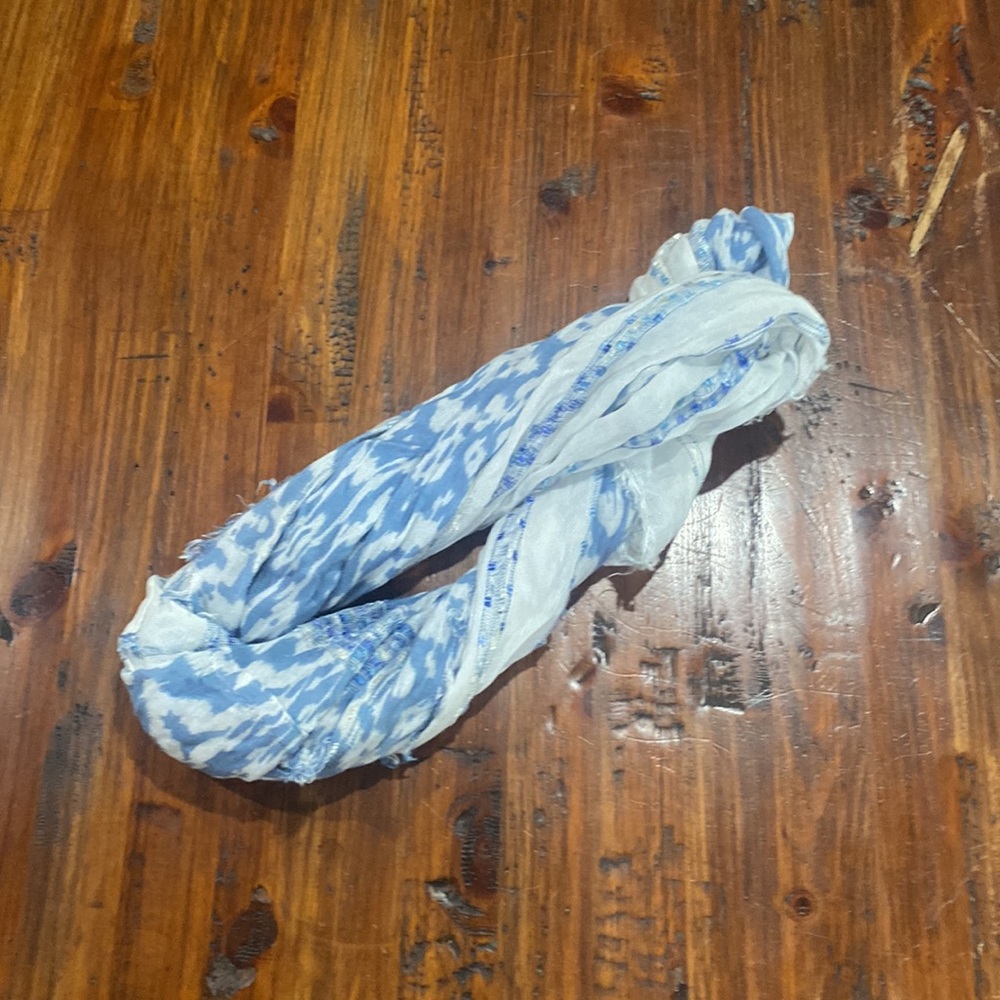 Infinity scarf NWT - Picture 4 of 5